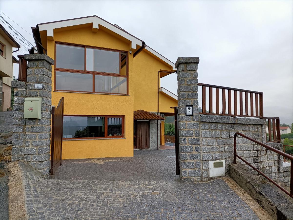 Casa Amarela Da Canicada 비에이라도미노 외부 사진